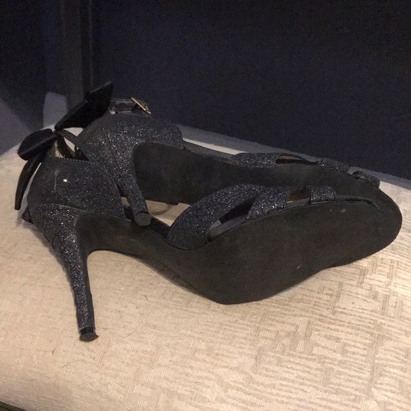 Sparkly stiletto with bow and heel detail - Picture 6 of 7